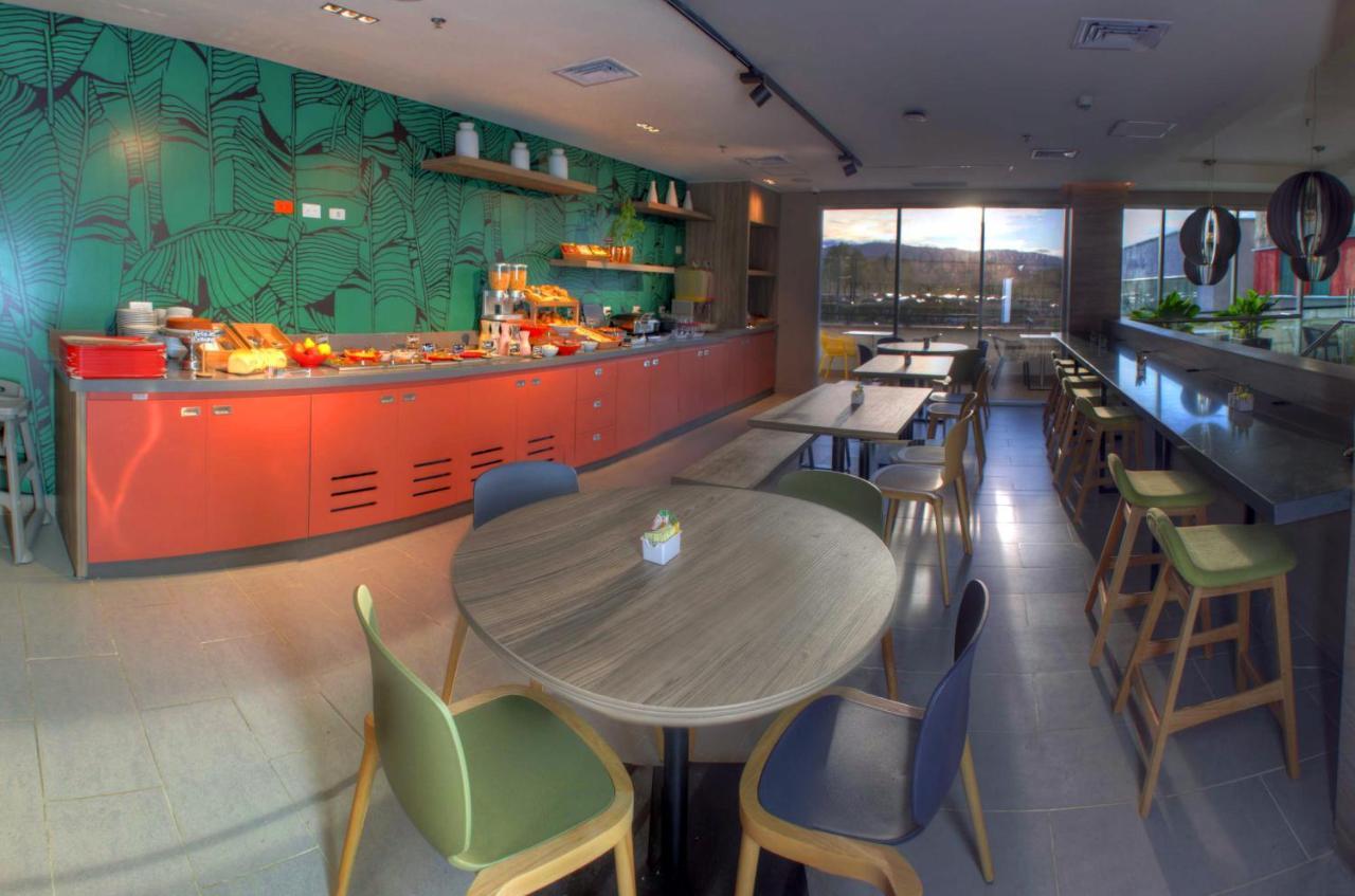 Ibis Apartadó 外观 照片