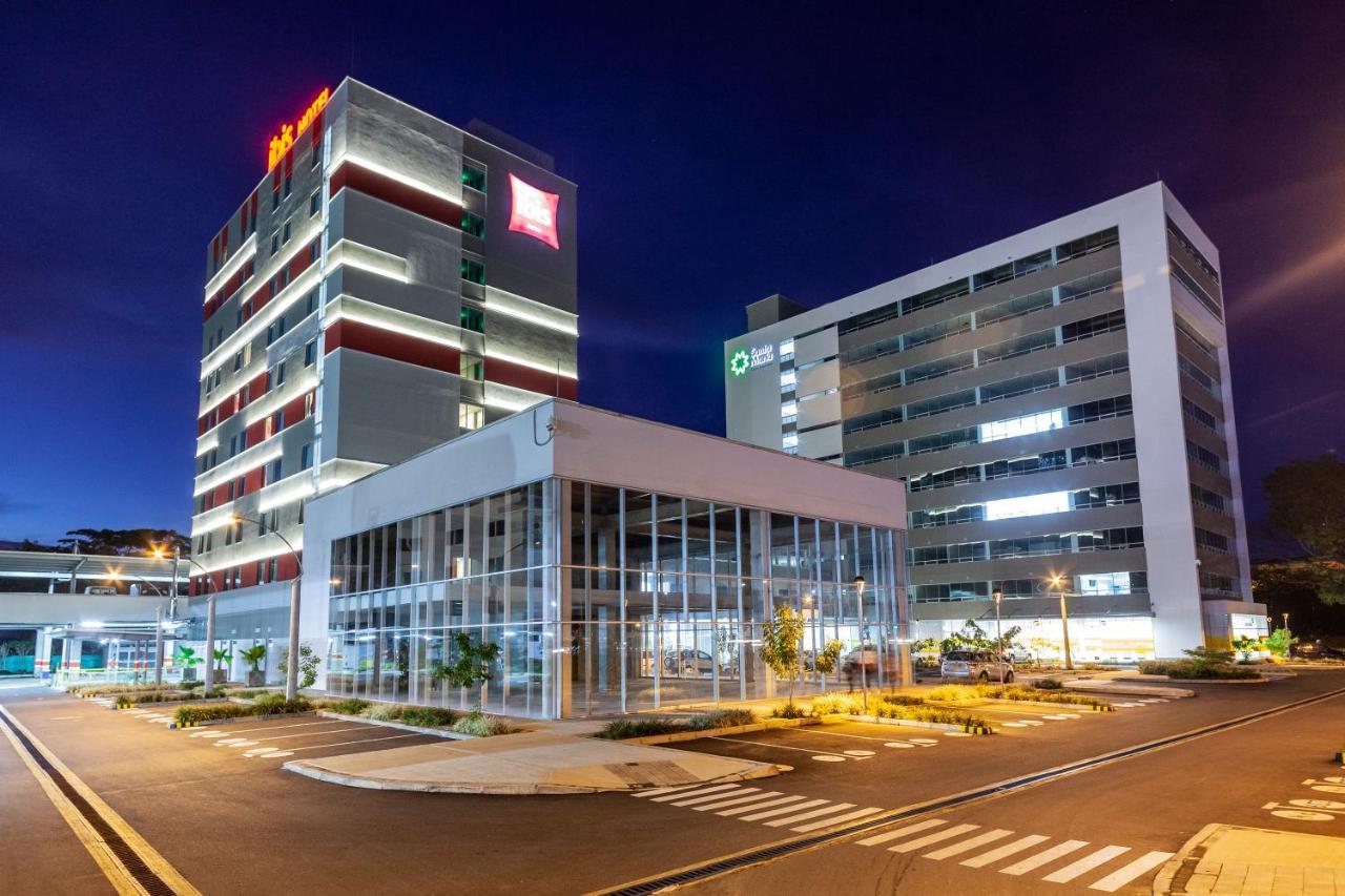 Ibis Apartadó 外观 照片